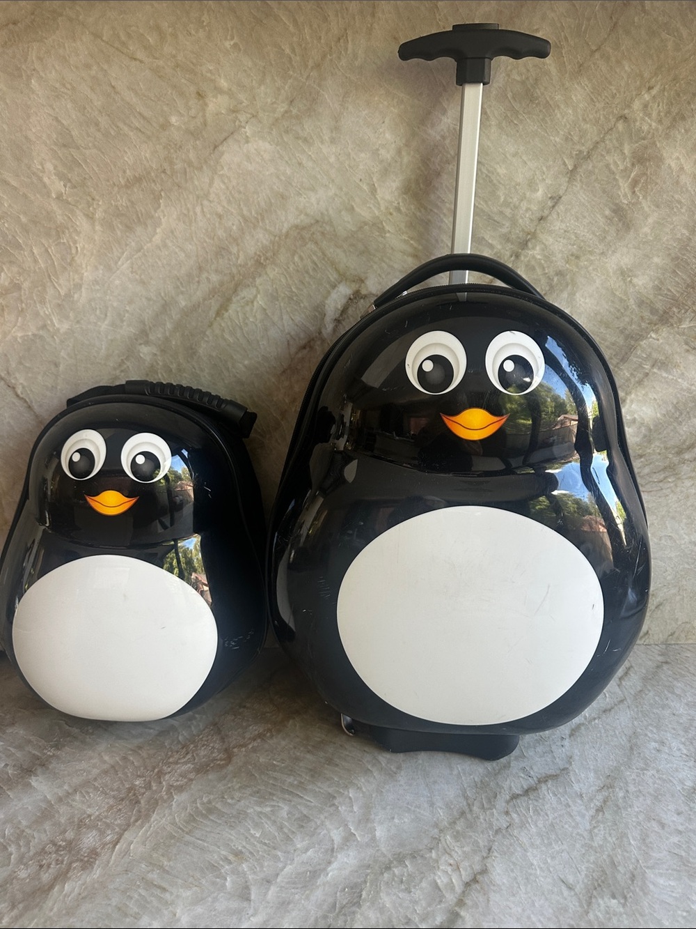 Hey’s Kids Penguin Rolling Suitcase and Backpack Set - Black